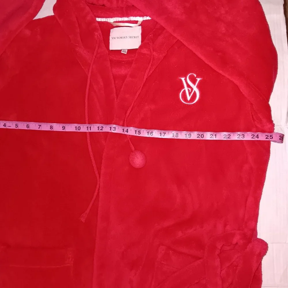 VICTORIA'S SECRET HOODED BATH ROBE RED SIZE MEDIUM